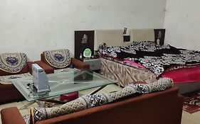 Kumar House